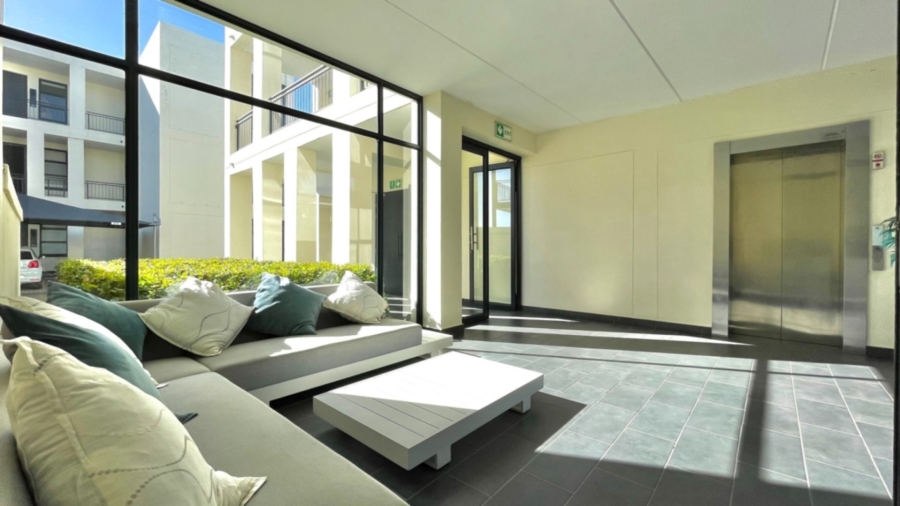 To Let 3 Bedroom Property for Rent in Paardevlei Western Cape